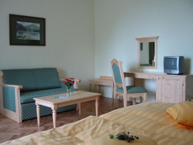 Hotel Svaty Tomas Přední Výtoň Kültér fotó