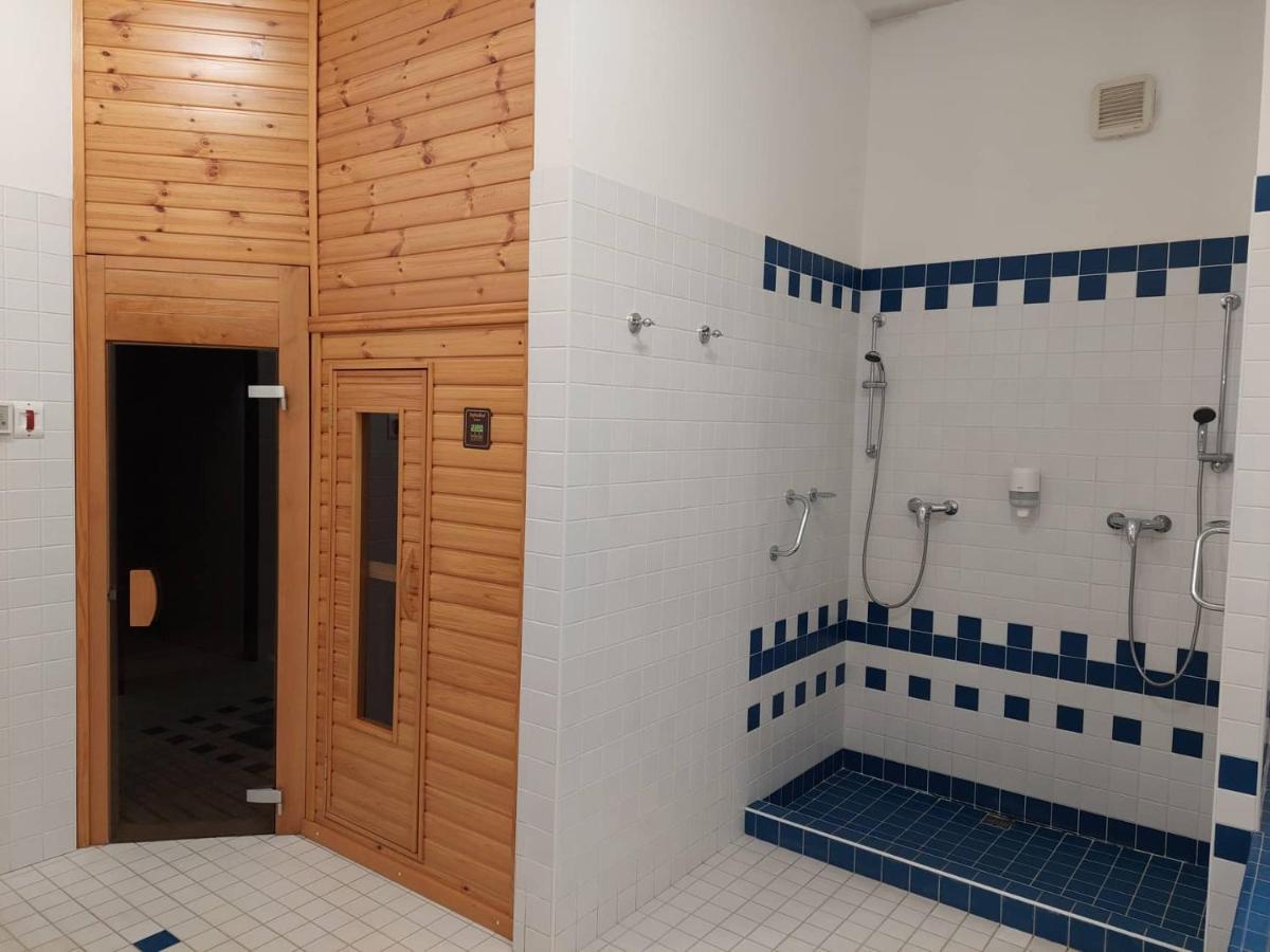 Hotel Svaty Tomas Přední Výtoň Kültér fotó